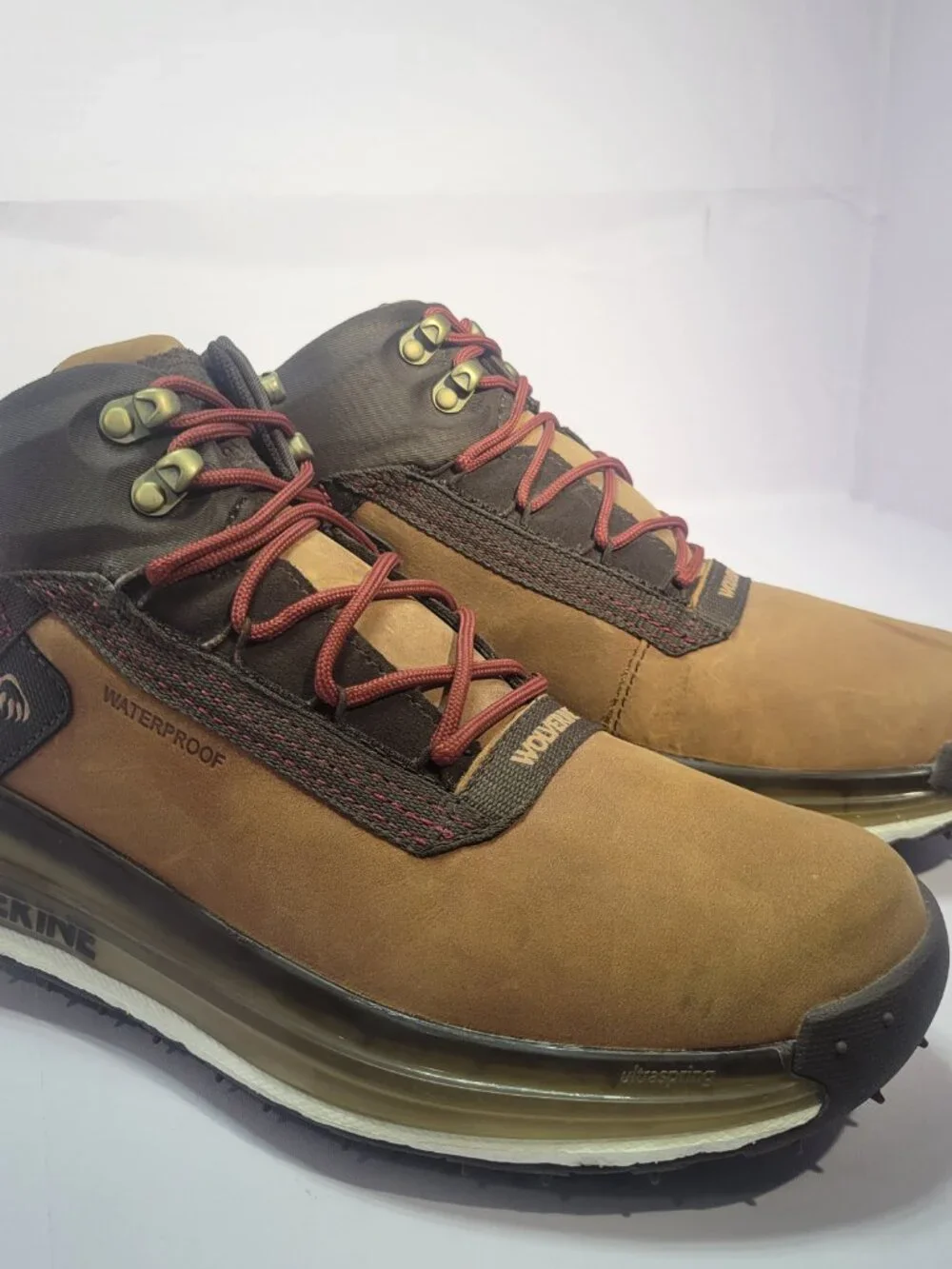 Wolverine Conquer Ultraspring Men's Size 8 Brown Mid Waterproof Hiking Boots